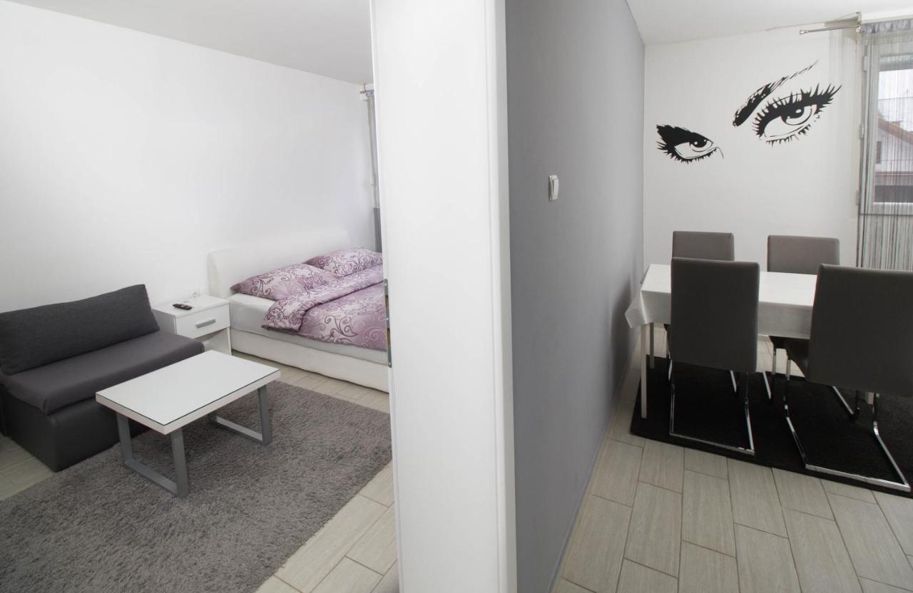 Apartment Sven Vinkovci Buitenkant foto