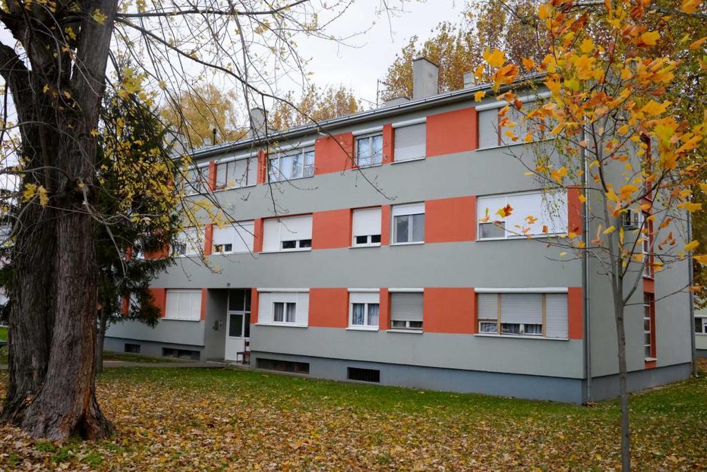 Apartment Sven Vinkovci Buitenkant foto